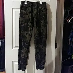Rue21 Camo Joggers Size Small